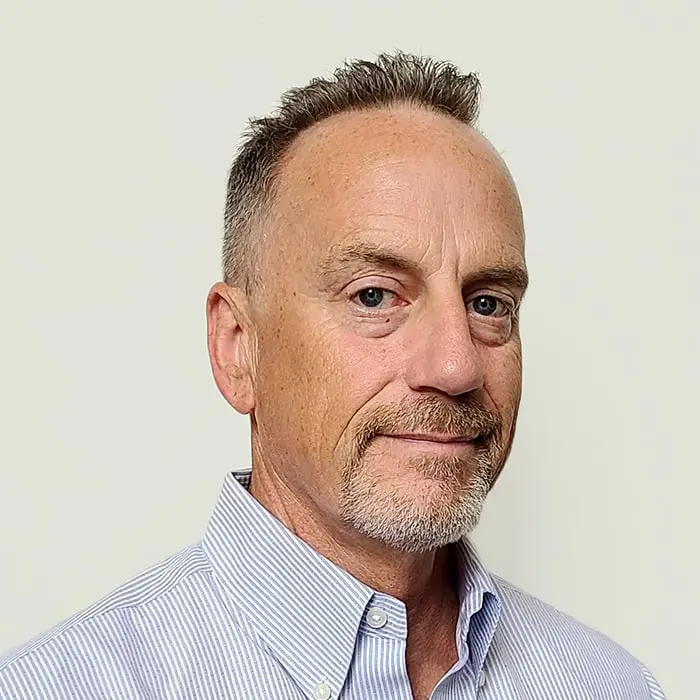 Mike Peters headshot